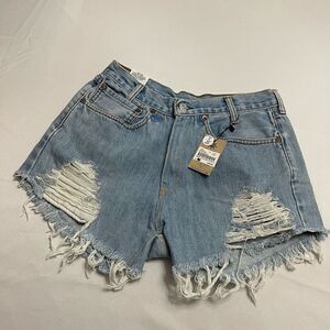 NWT Levi’s 505 507 Frayed Distressed Destroyed Denim Shorts Size 4 30” Waist New